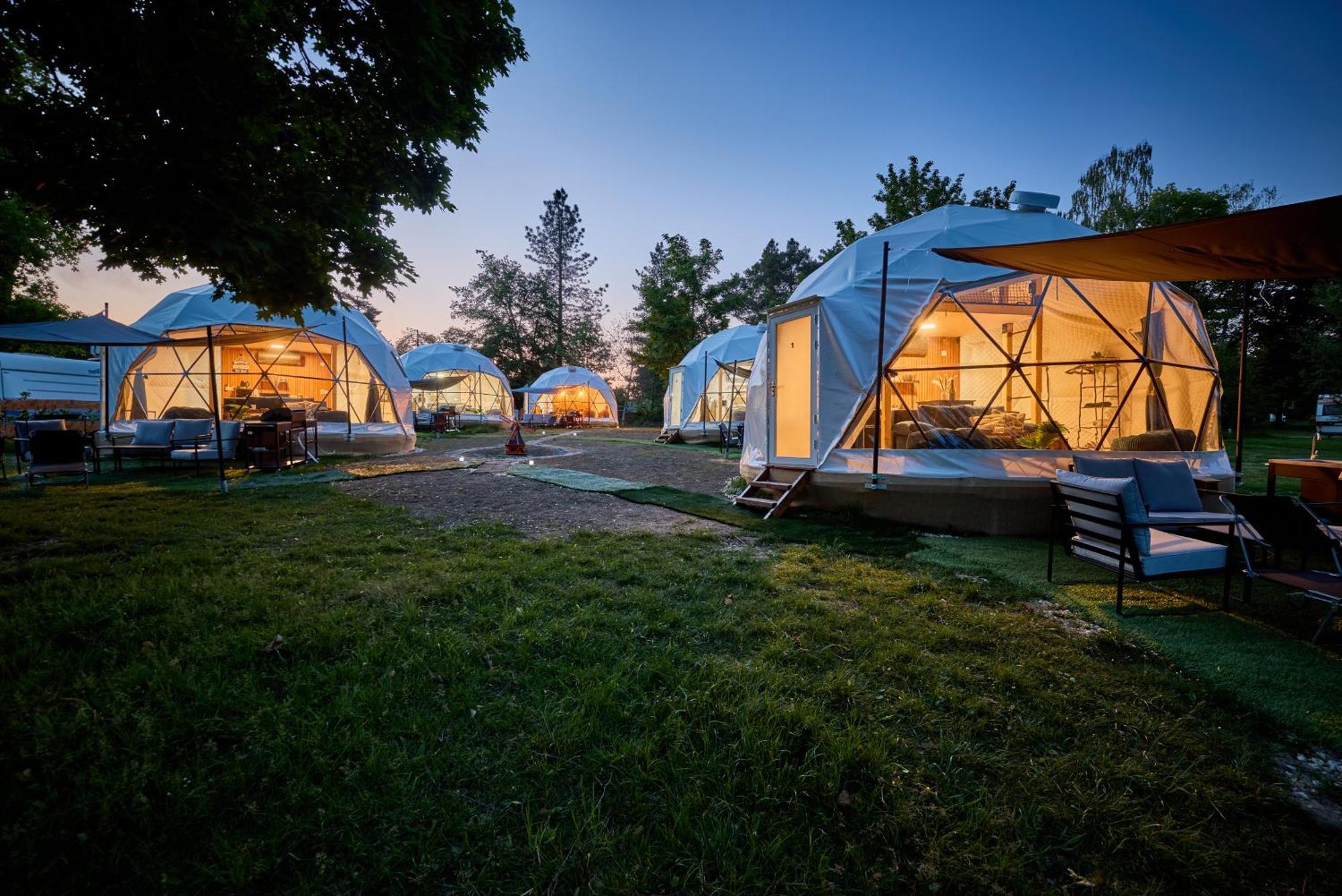 Glamping Slapy Hotel Exterior photo