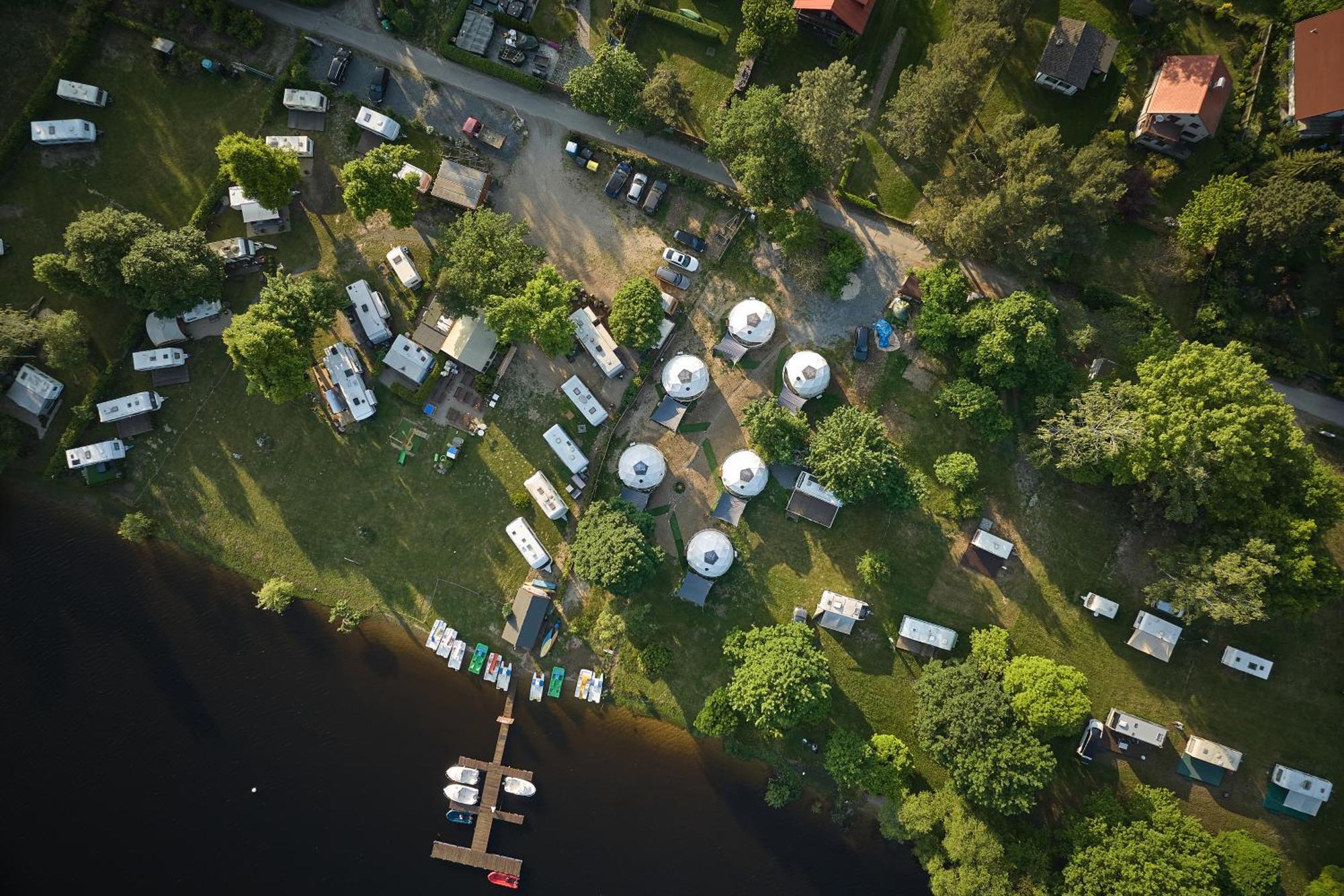 Glamping Slapy Hotel Exterior photo