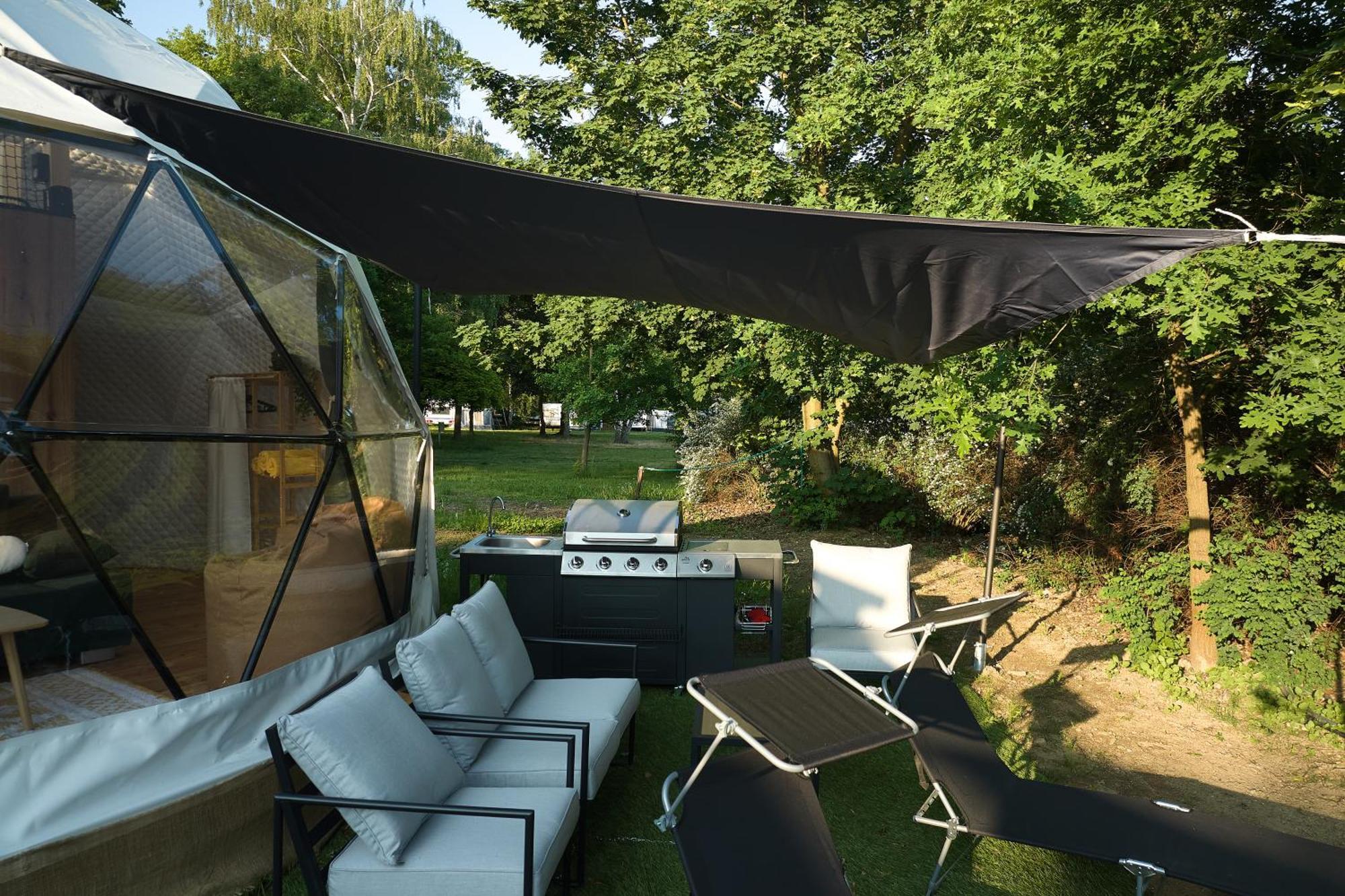 Glamping Slapy Hotel Exterior photo