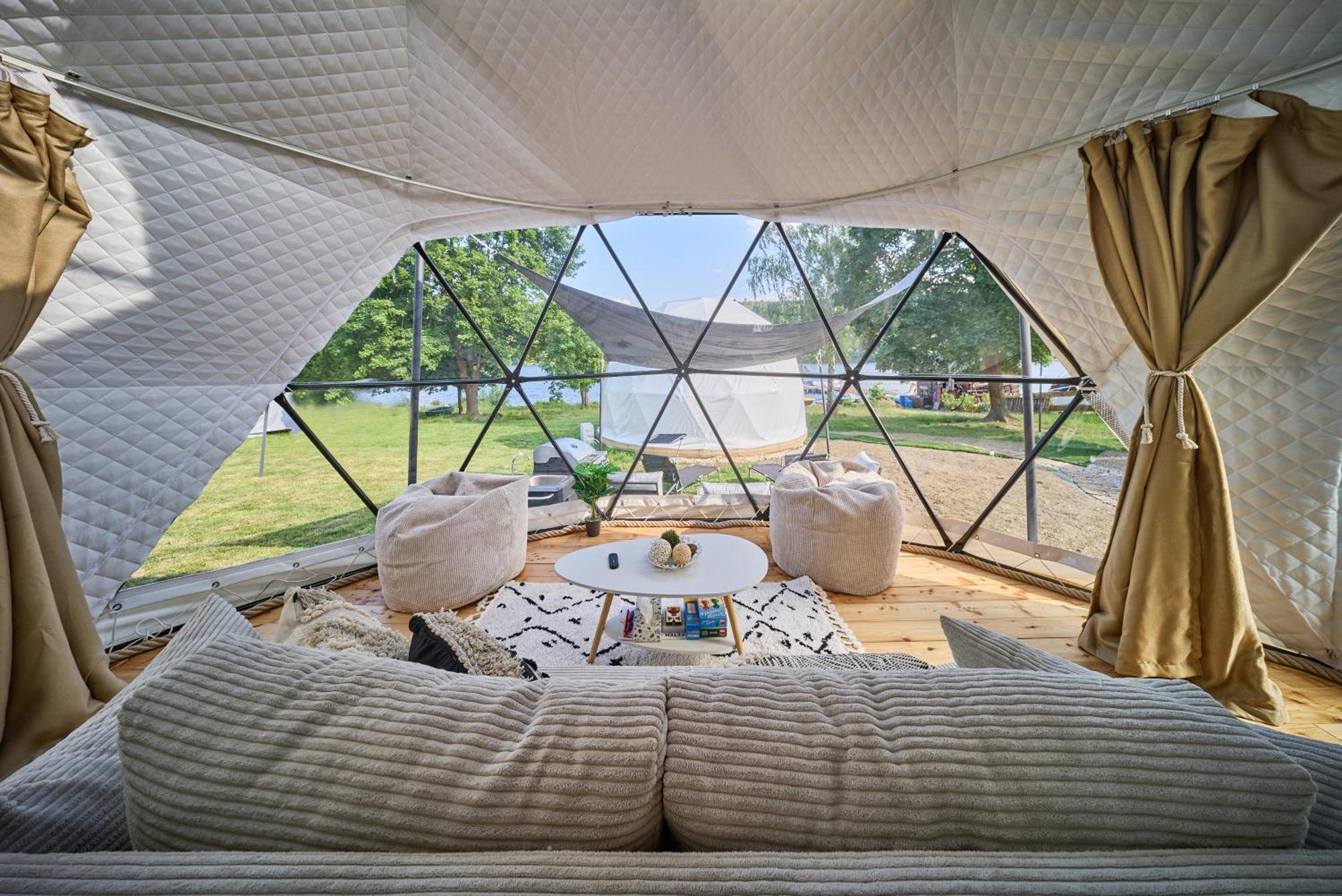 Glamping Slapy Hotel Exterior photo